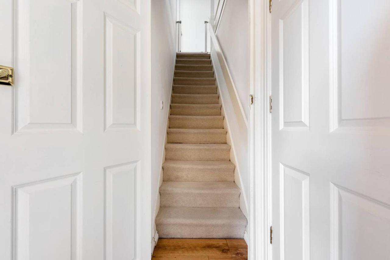 The Bluebird - One Bedroom Apartment In Watford ワトフォード エクステリア 写真